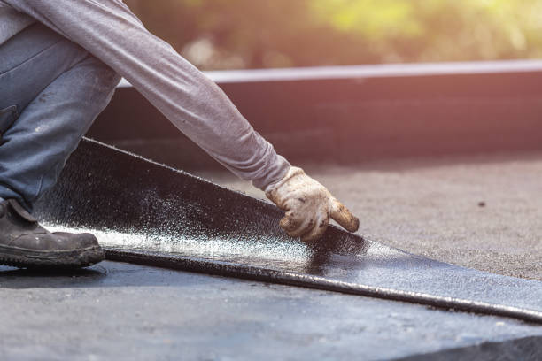 Professional Vapor Barrier Installation technician working in Clayton, MI